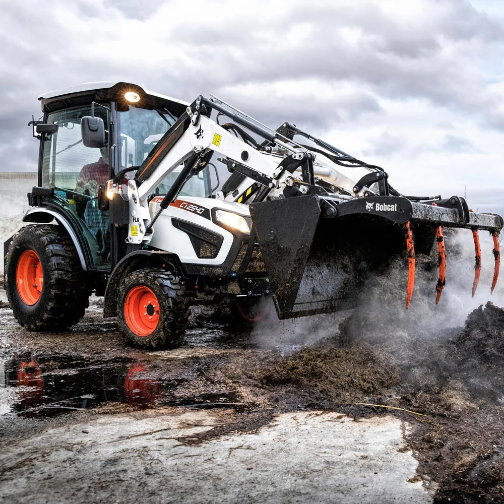 Tractor compact Bobcat CT2540