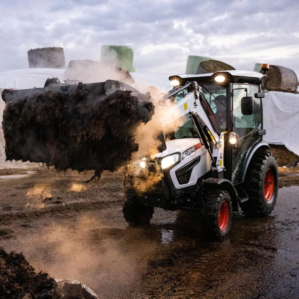 Tractor Bobcat CT2540 cu cabina