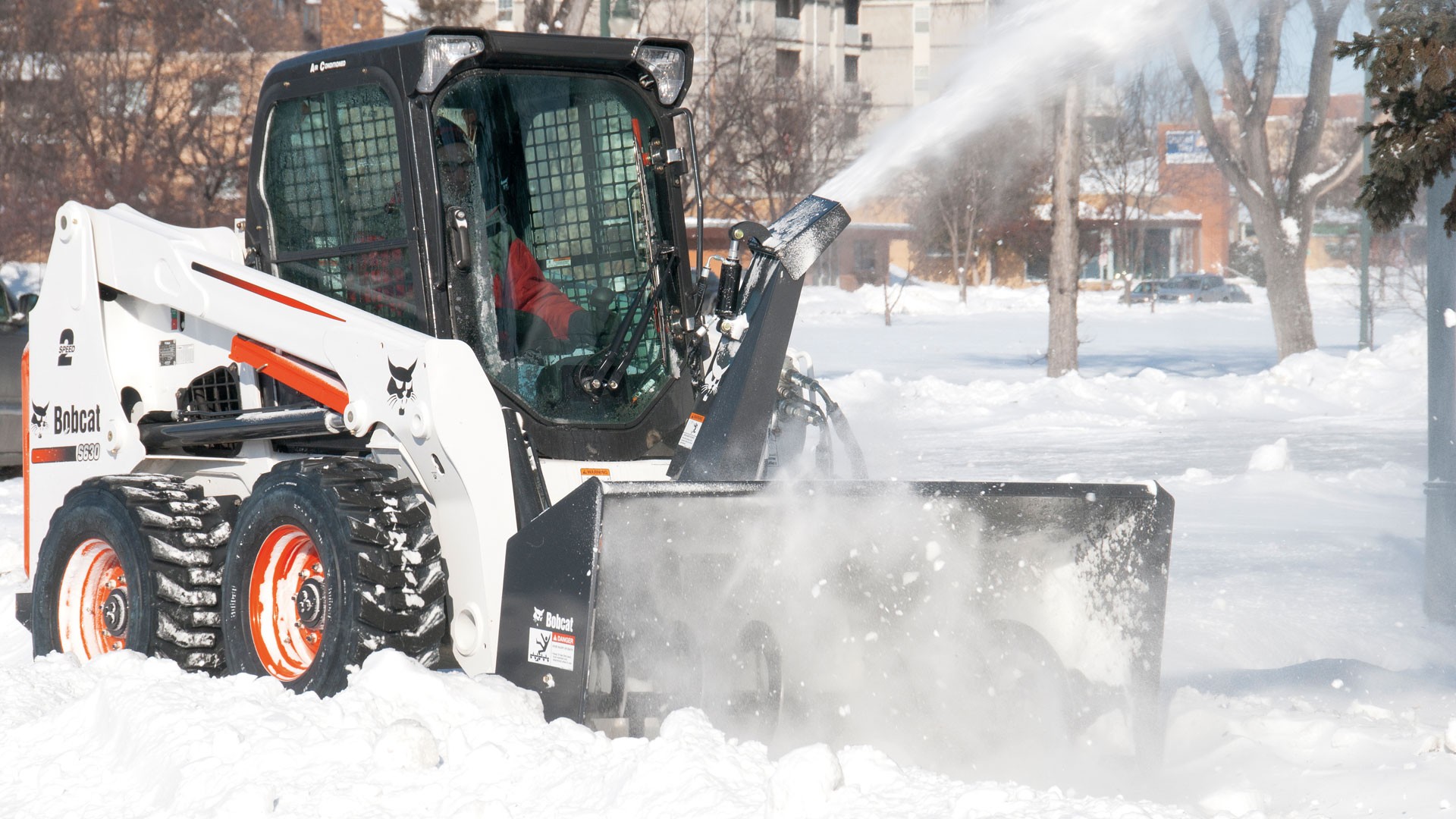 incarcator bobcat cu freza de zapada ircat