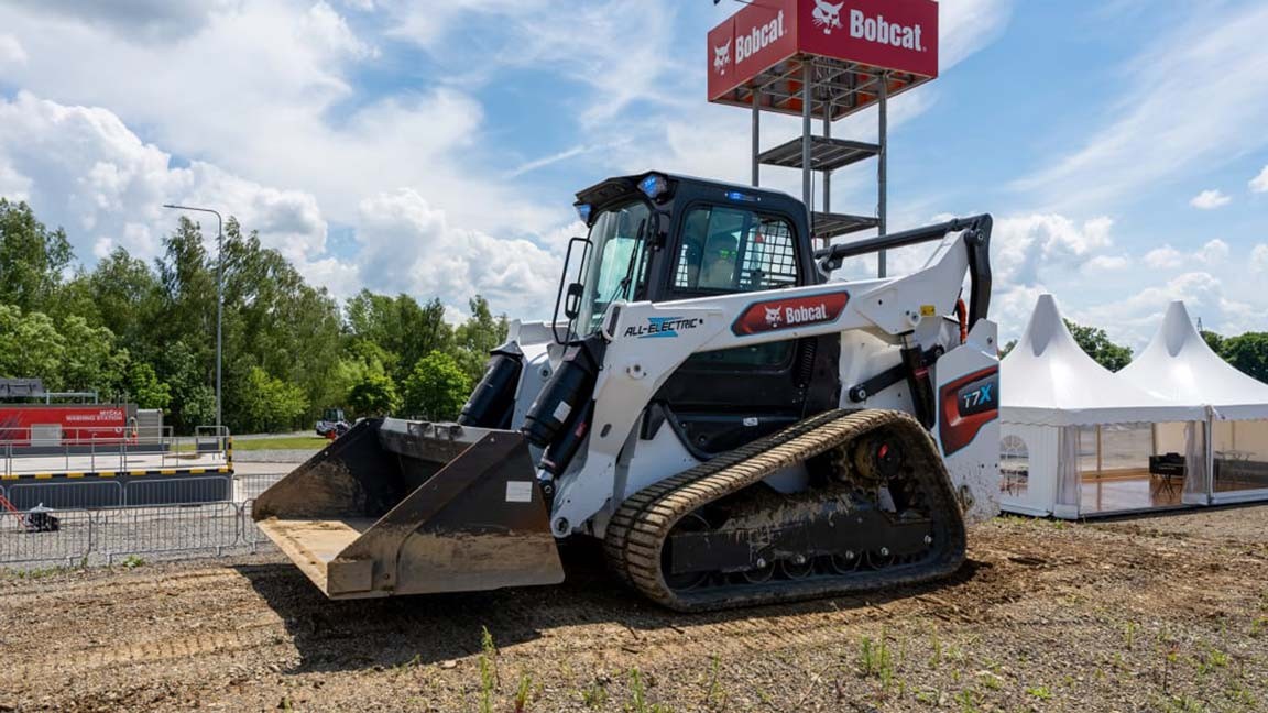 Incarcator Bobcat T7X electric