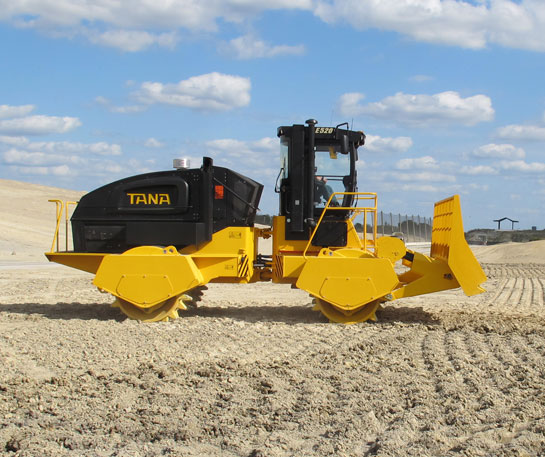 Compactor gropi gunoi ecologice Tana utilaje ircat