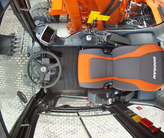 Excavator Doosan utilaje ircat