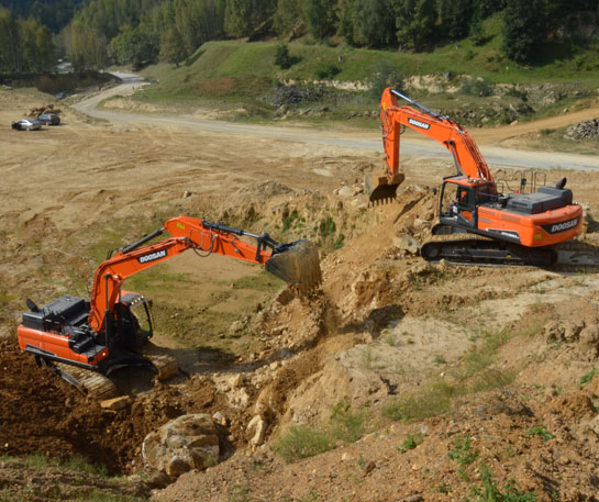 Excavatoare senile Doosan utilaj cariera agregate ircat