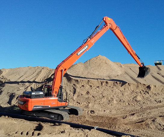 Excavator senile Doosan brat lung utilaj ircat
