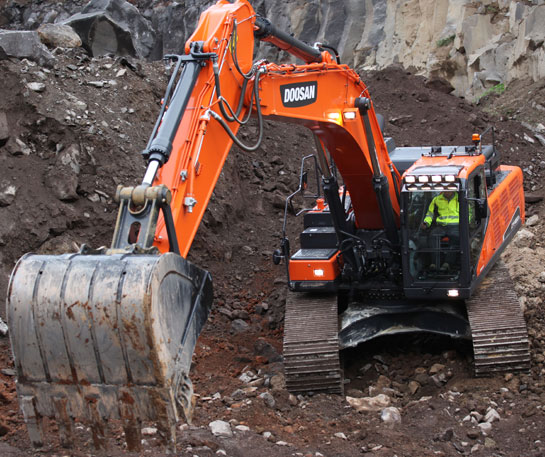 Excavator senile Doosan DX420LC-5 utilaj ircat
