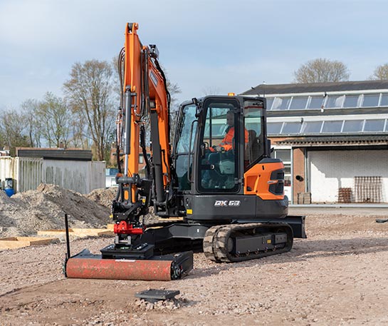 Excavator Develon pentru constructii