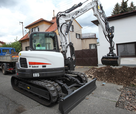 Excavator Bobcat pentru constructii