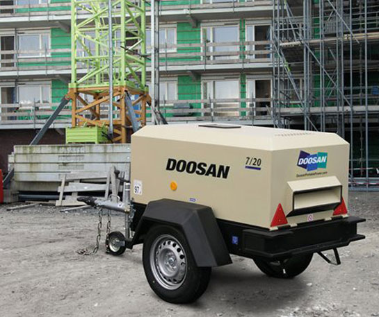 Compresor aer portabil Doosan utilaje ircat