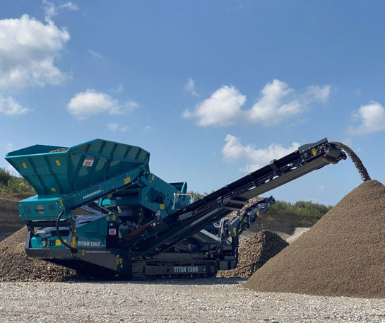 Scalper Powerscreen Titan